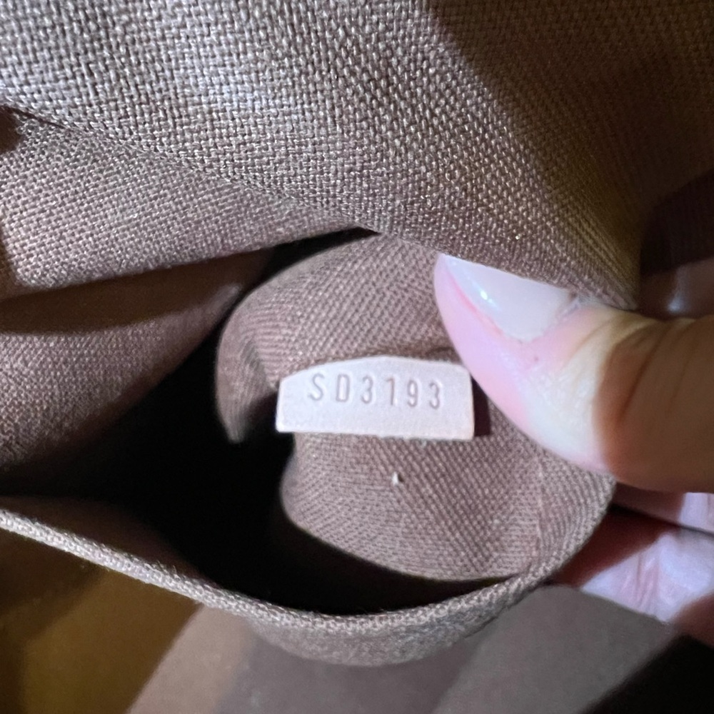 Louis Vuitton Monogram Tivoli PM handbag - Picture 17 of 17